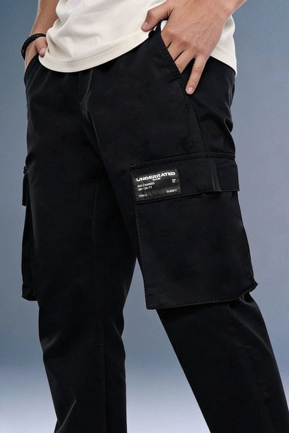Black Drawstring Regular Fit Men's Cargo - Mid rise