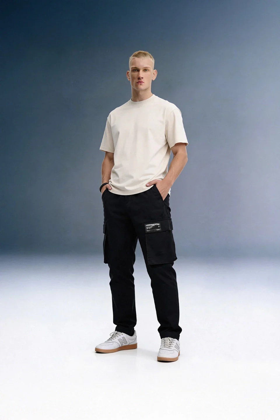 Black Drawstring Regular Fit Men's Cargo - Mid rise