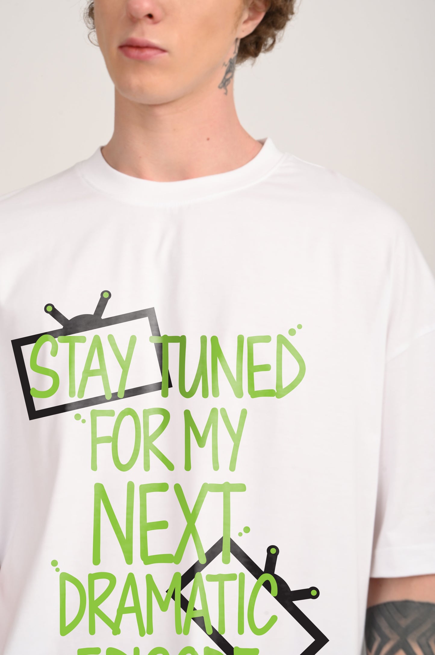 Dramatic Episode White Oversized T-shirt Men