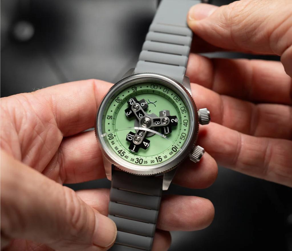 Luxury Men's Automatic Wandering Watch