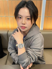 white strap    Pure White Beauty