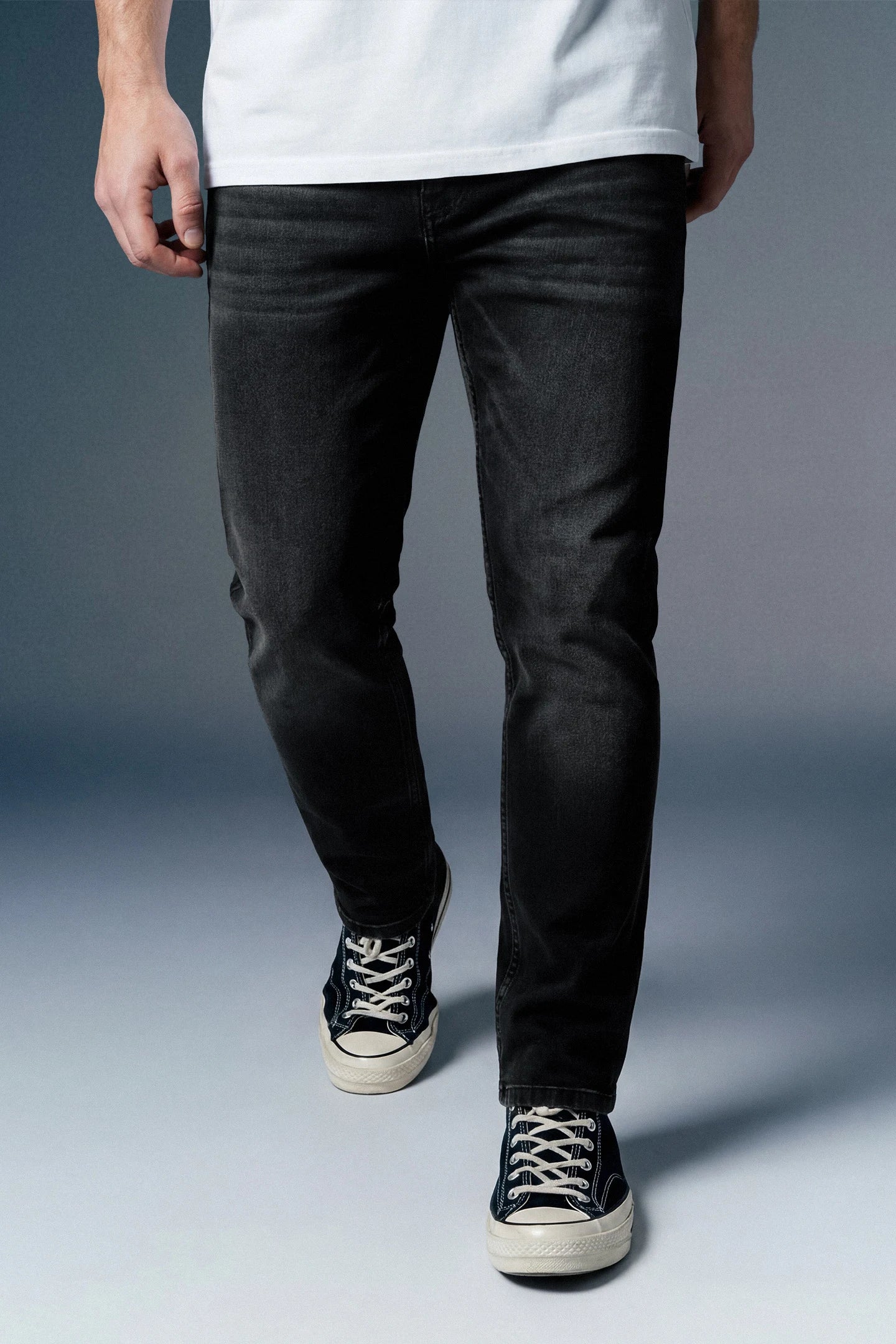 Black Mid Rise Men's Slim Fit Jeans